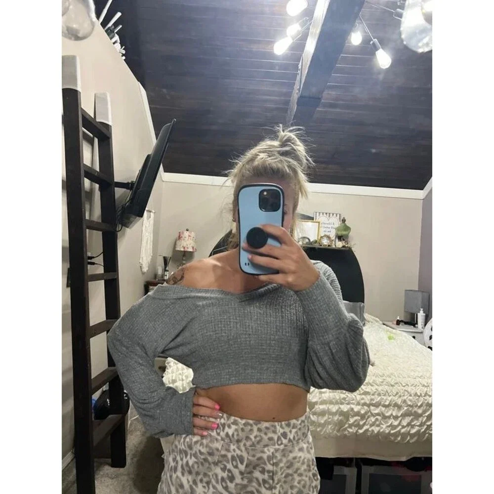 Vintage Havana crop sweater top